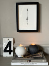 Load image into Gallery viewer, Concrete sphere tealight holder