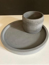 Load image into Gallery viewer, concrete herb pot