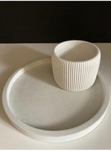 Load image into Gallery viewer, concrete planter