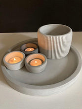 Load image into Gallery viewer, Concrete plant pot