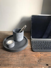 Load image into Gallery viewer, small 20cm round trinket tray