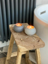 Load image into Gallery viewer, Set of 3 concrete tea light holders