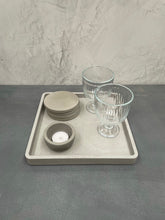 Load image into Gallery viewer, Square concrete tray 25cm