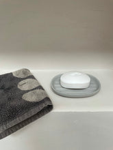 Load image into Gallery viewer, Grooved concrete soap dish soap