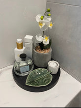 Load image into Gallery viewer, Medium round concrete decorative tray 25cm in 4 colours