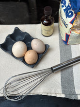 Load image into Gallery viewer, Concrete egg holder, concrete egg tray, egg storage 6 eggs