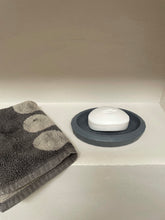 Load image into Gallery viewer, Deep concrete oval soap dish