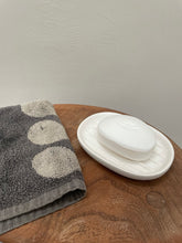 Load image into Gallery viewer, Grooved concrete soap dish soap