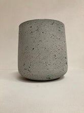 Load image into Gallery viewer, Concrete planters