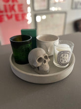 Load image into Gallery viewer, Decorative concrete skull