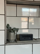 Load image into Gallery viewer, Slim concrete soap dish / trinket tray