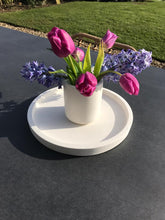 Load image into Gallery viewer, concrete vase
